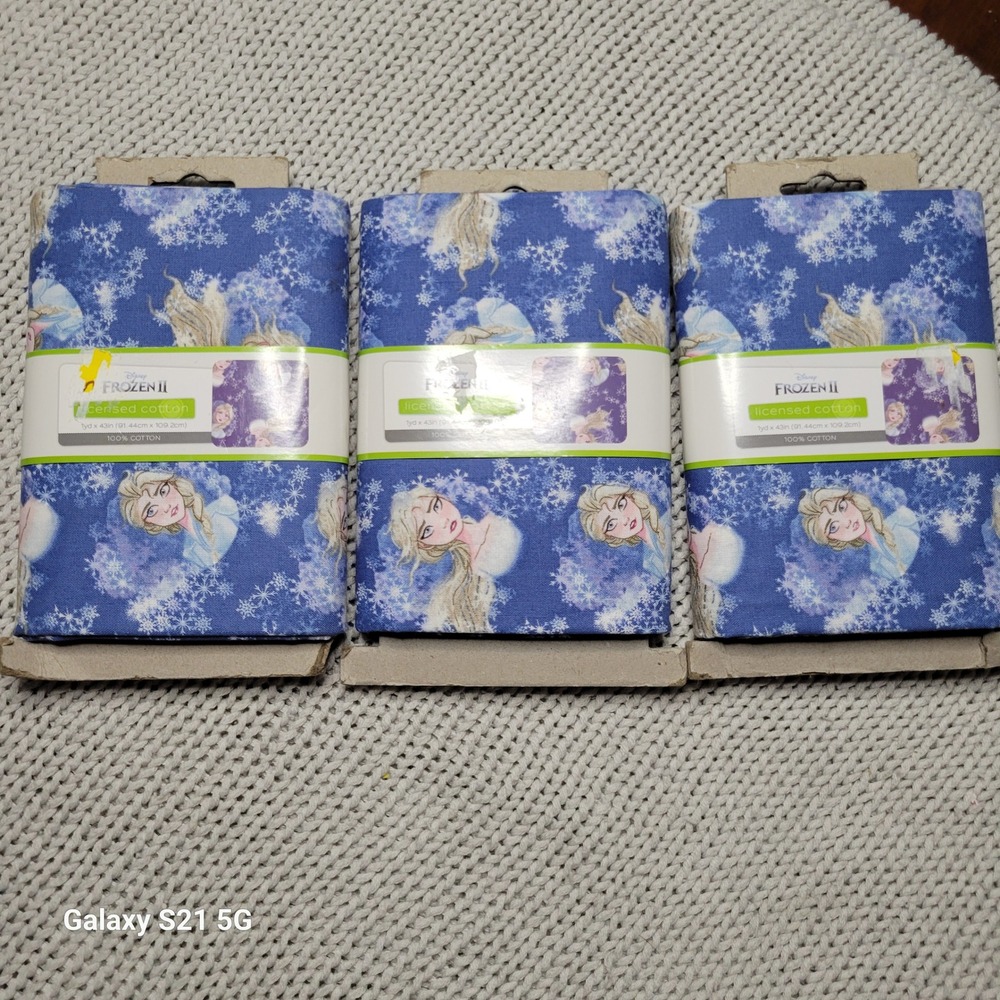 Disney Frozen II Elsa Toss Licensed Cotton Fabric 1 Yard x 43 Inch Blue 3 Pack